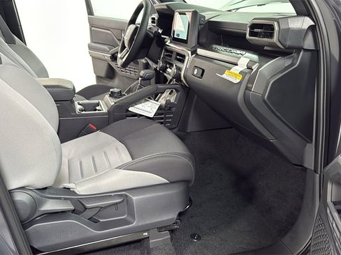 New 2025 Toyota Tacoma TRD Off-Road image 18