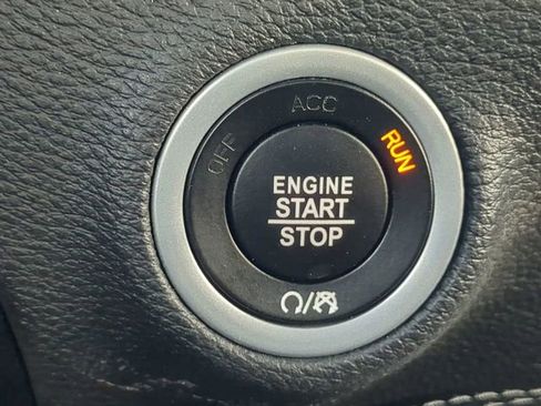 Used 2022 Dodge Challenger R/T Scat Pack w/ Driver Convenience Group image 27