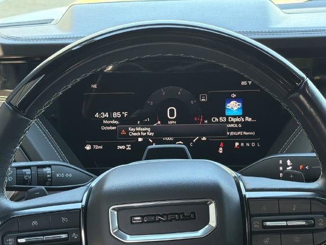 Used 2025 GMC Yukon Denali Ultimate AWD/4WD image 34