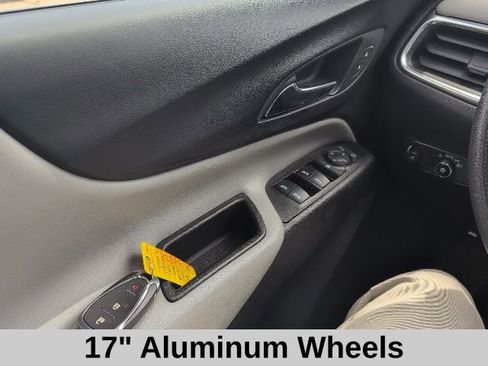 Used 2023 Chevrolet Equinox LS w/ LS Convenience Package AWD/4WD image 11