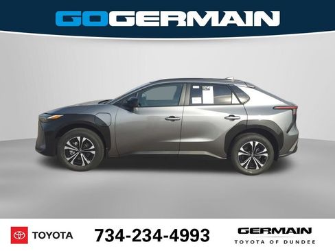 Used 2024 Toyota bZ4X AWD w/ Weather Package image 11