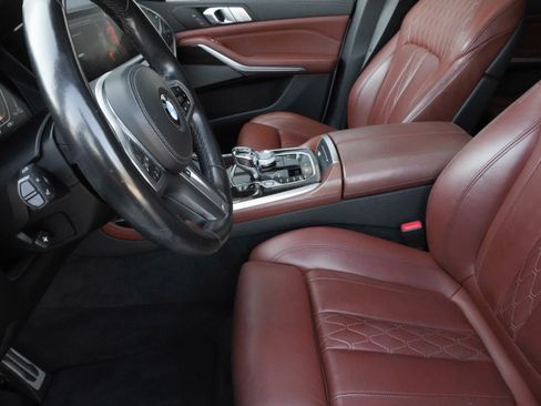 Used 2021 BMW X7 M50i w/ Dynamic Handling Package AWD/4WD image 10