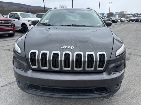 Used 2017 Jeep Cherokee Latitude w/ Comfort/Convenience Group image 8