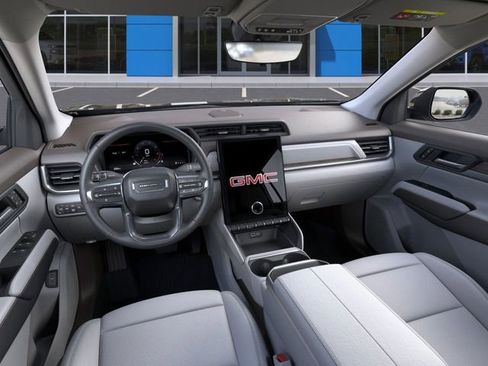 New 2026 GMC Terrain Denali w/ LPO, Floor Liner Package image 17