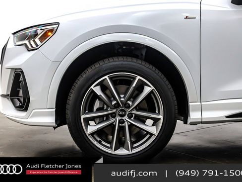 New 2025 Audi Q3 2.0T Premium image 10