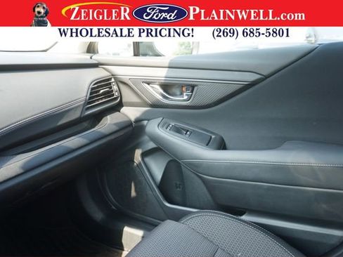 Used 2023 Subaru Outback Premium image 31