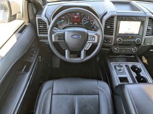 Used 2020 Ford Expedition XLT w/ Equipment Group 202A RWD image 17