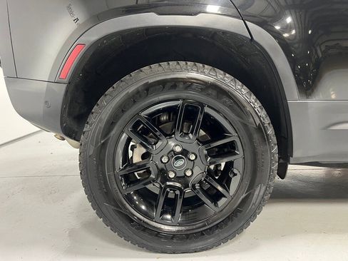 Used 2024 Land Rover Defender 110 S image 15
