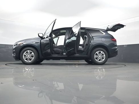 Used 2021 Buick Enclave Essence w/ Sound and Sites Package AWD/4WD image 35