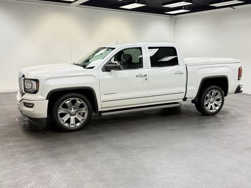 Used 2018 GMC Sierra 1500 Denali w/ Denali Ultimate Package image 2