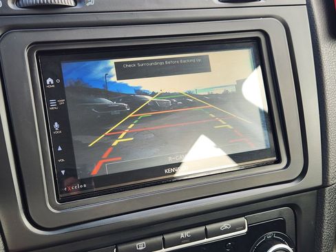 Used 2013 Volkswagen Golf TDI image 17