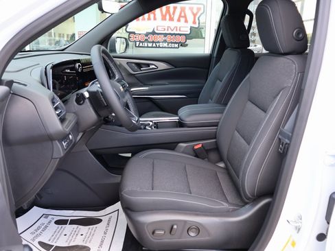 New 2026 Chevrolet Traverse LT w/ Driver Confidence Package image 14