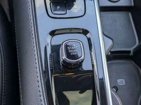 Used 2023 Volvo XC90 B5 Core w/ Climate Package image 20