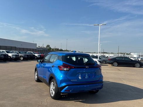Certified 2025 Nissan Kicks Play S FWD image 17