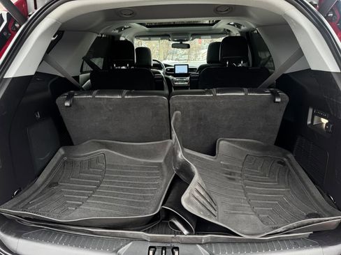 Used 2020 Ford Explorer Limited w/ Class III Trailer Tow Package image 23