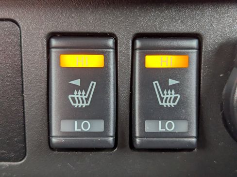 Used 2019 Nissan Leaf SV w/ SV All Weather Package image 25