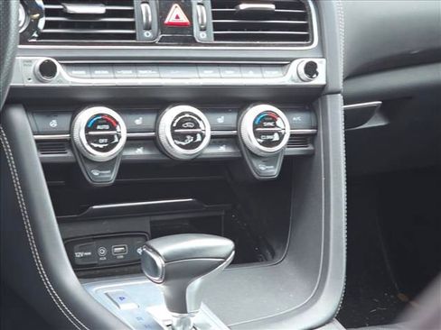 Used 2019 Genesis G70 2.0T Advanced w/ Dynamic Package image 8