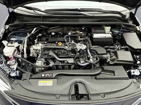 Used 2025 Toyota Corolla SE image 22