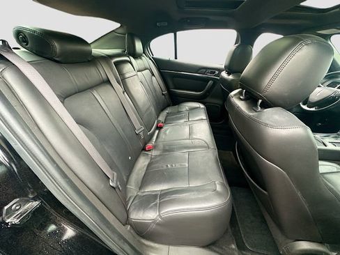 Used 2016 Lincoln MKS FWD image 27