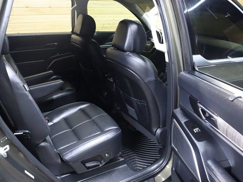 Used 2024 Kia Telluride EX w/ EX Captain's Chair Package FWD image 57