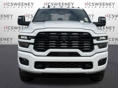 New 2026 RAM 2500 Big Horn AWD/4WD image 9