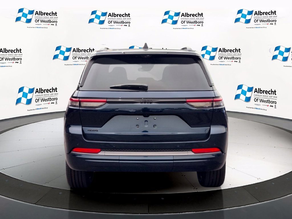 New 2026 Jeep Grand Cherokee Limited AWD/4WD image 4