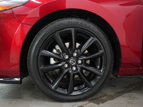 Used 2024 MAZDA MAZDA3 Hatchback w/Premium Plus Pkg image 33