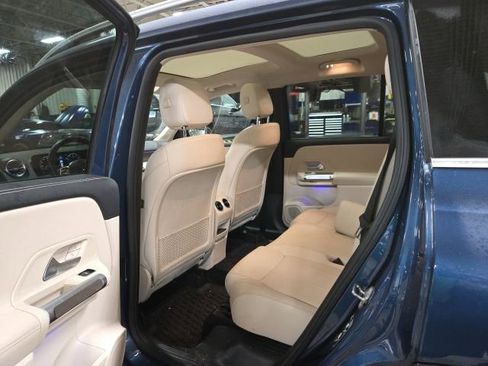 Used 2022 Mercedes-Benz GLB 250 4MATIC image 6