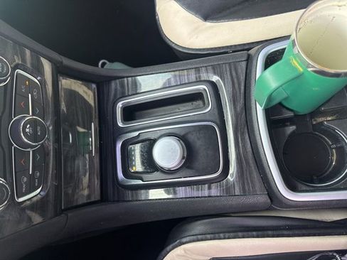 Used 2021 Chrysler 300 Touring w/ Sport Appearance Package image 36