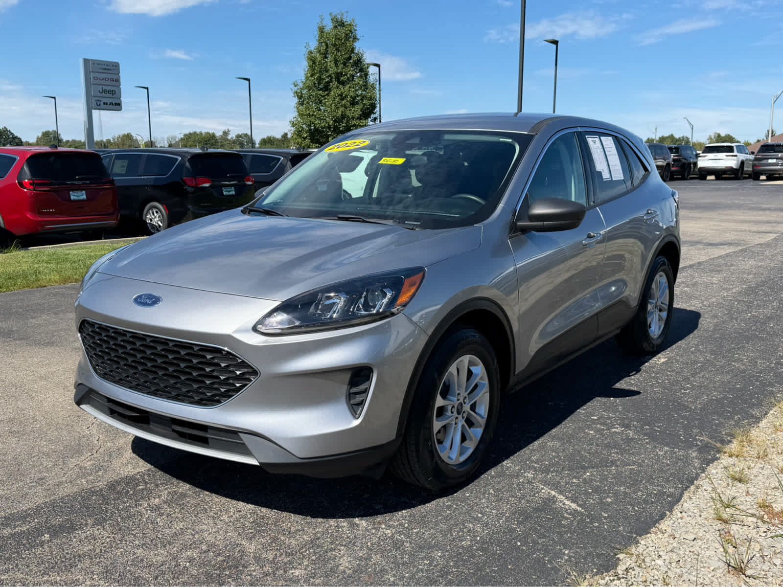 Used 2022 Ford Escape SE AWD/4WD image 3