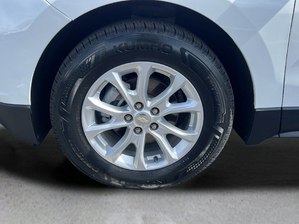 Used 2021 Chevrolet Equinox LS w/ LS Convenience Package FWD image 26