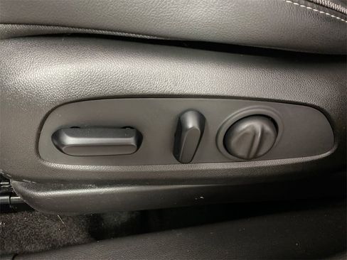 Used 2023 Buick Encore GX Select w/ Sport Touring Package image 12