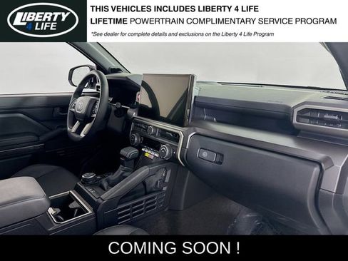 Used 2025 Toyota 4Runner SR5 image 28