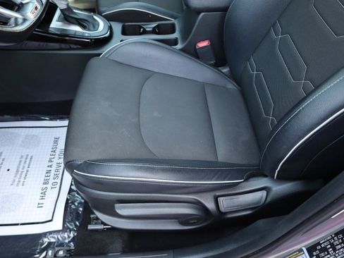 Used 2023 Kia Forte GT-Line w/ GT-Line Premium Package FWD image 7