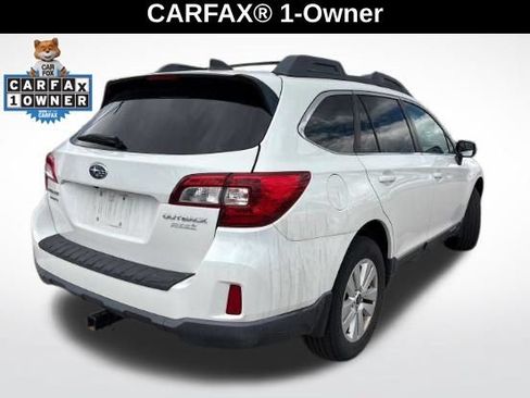 Used 2017 Subaru Outback 2.5i Premium AWD/4WD image 3