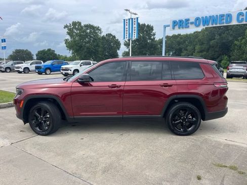 Used 2025 Jeep Grand Cherokee L Altitude AWD/4WD image 3