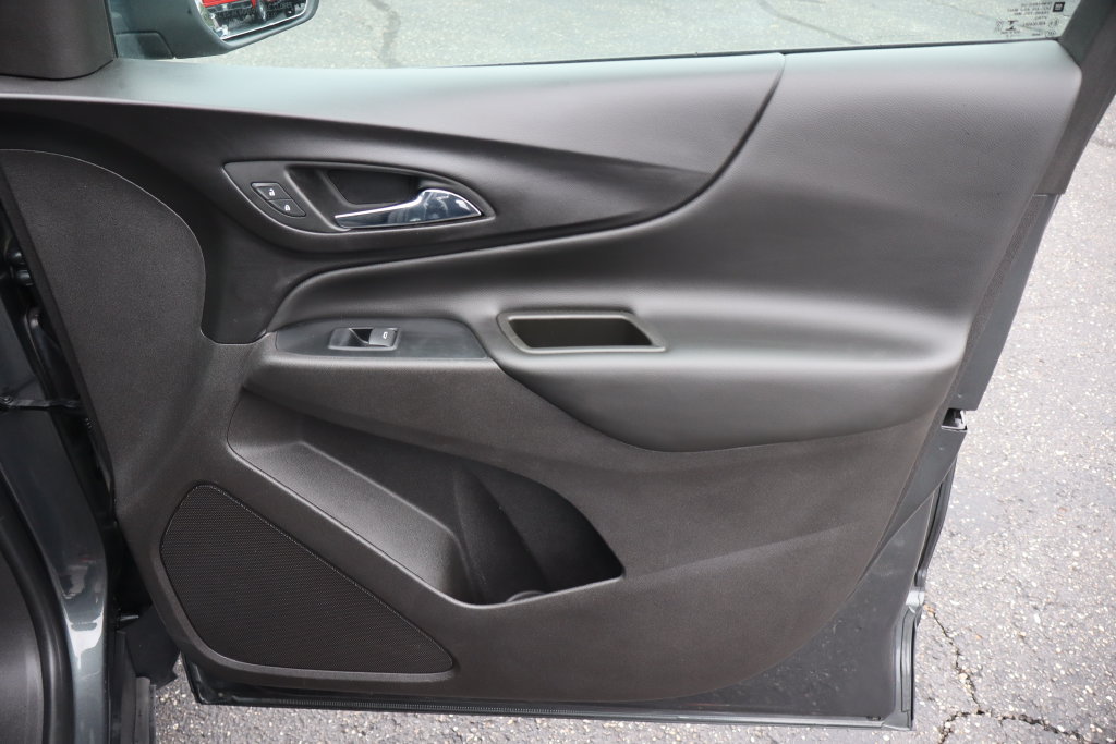 Used 2019 Chevrolet Equinox LT FWD image 27
