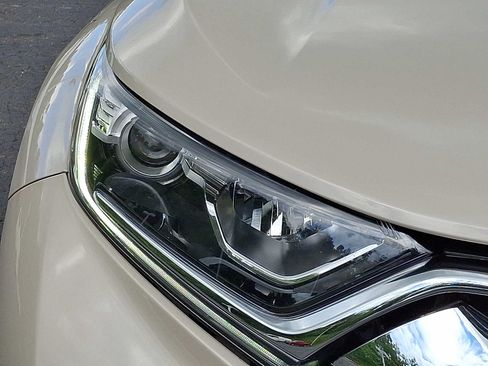 Used 2018 Honda CR-V EX image 9