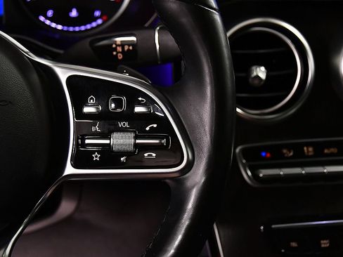 Used 2020 Mercedes-Benz GLC 300 4MATIC image 19