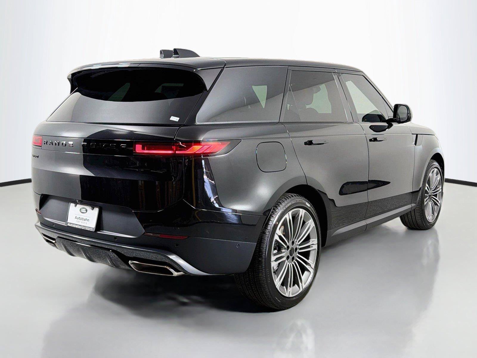 New 2027 Land Rover Range Rover Sport SE AWD/4WD image 5