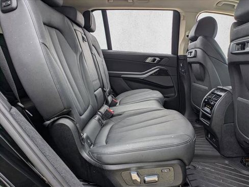 Used 2020 BMW X7 xDrive40i w/ Premium Package image 21