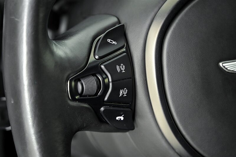 Used 2019 Aston Martin DBS Superleggera RWD image 37