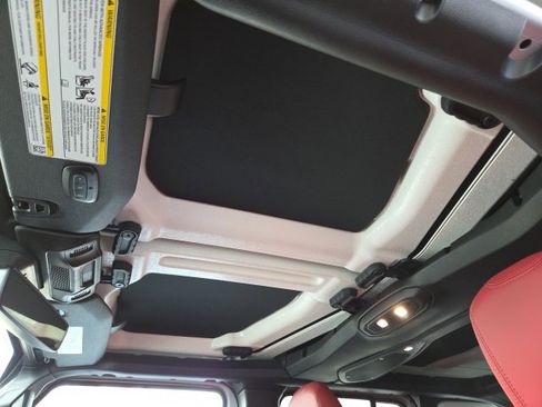 Used 2024 Jeep Wrangler Unlimited Rubicon 392 image 49