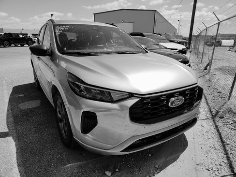 Certified 2024 Ford Escape ST-Line image 1