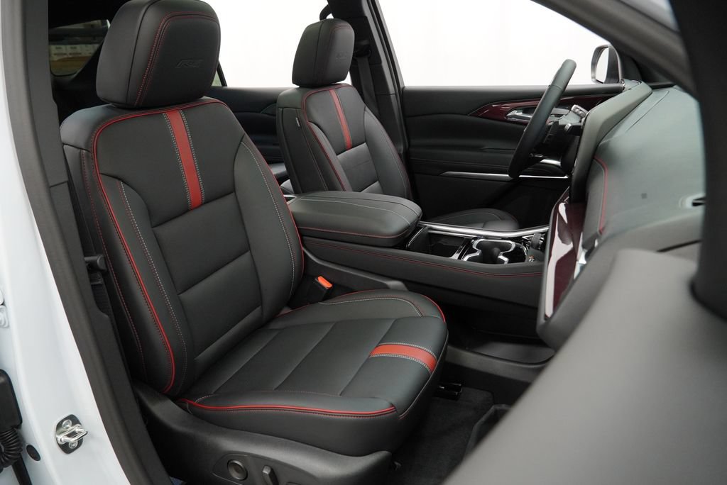 New 2027 Chevrolet Traverse RS w/ LPO, Floor Liner Package AWD/4WD image 30