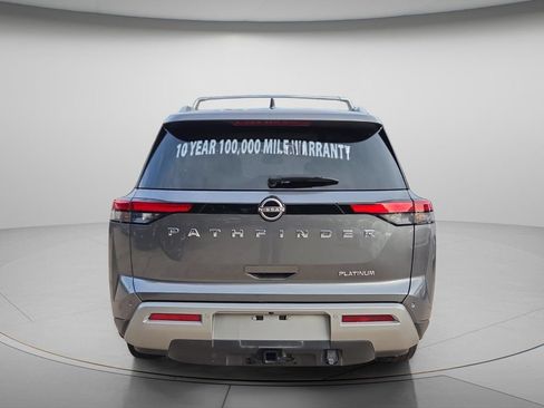 Used 2022 Nissan Pathfinder Platinum w/ Cargo Package FWD image 5