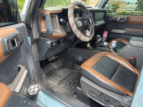 Used 2023 Ford Bronco Outer Banks w/ Sasquatch Package AWD/4WD image 5