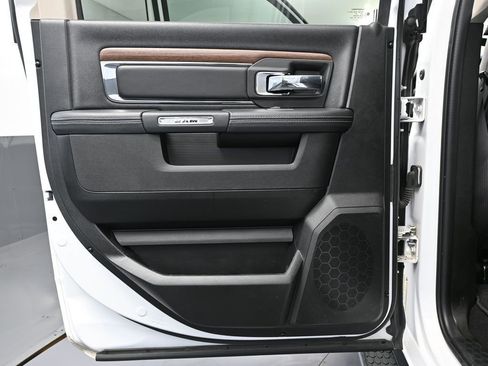 Used 2019 RAM 1500 Laramie w/ Convenience Group image 37