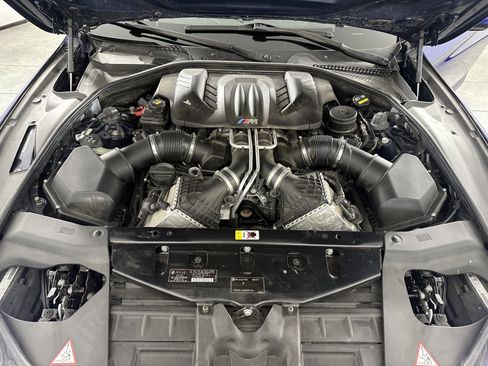 Used 2015 BMW M6 Convertible image 41