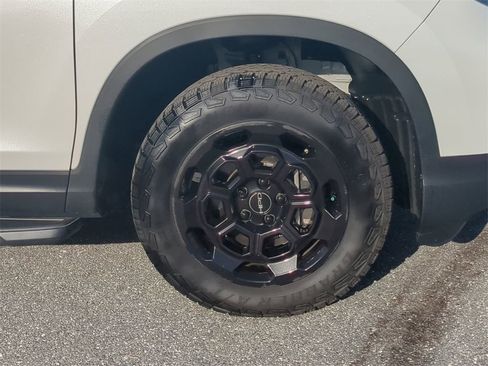 Certified 2025 Honda Ridgeline TrailSport+ image 11